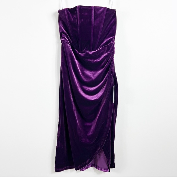 Lulus Glamorous Celebrations Dark Purple Velvet Strapless Tulip Dress NWT Plum - Picture 3 of 8